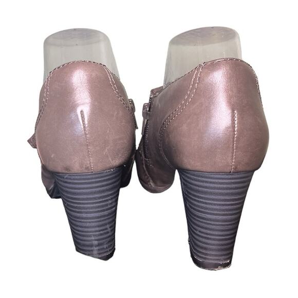 Clarks Collection BRYN POPPY Gray Leather Size Zip Heel Size 9M - Picture 4 of 7